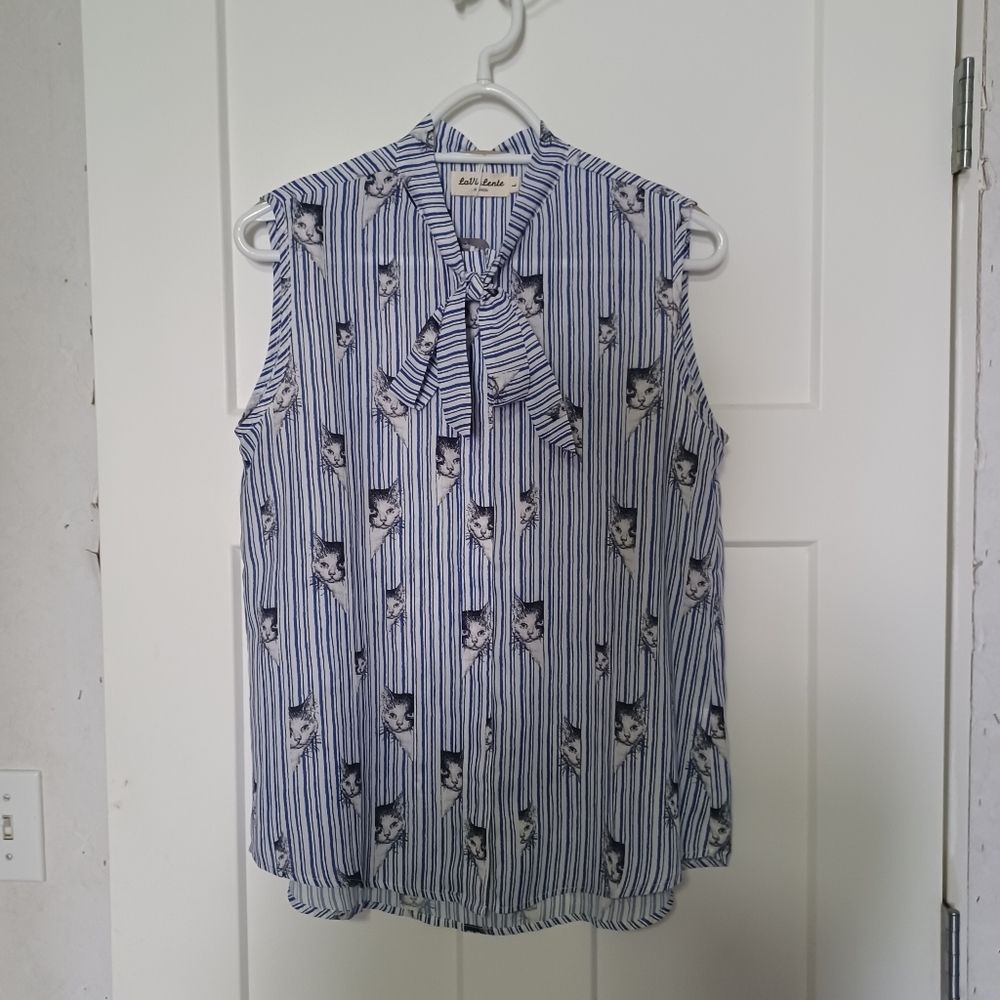 Ladies top - Picture 2 of 4